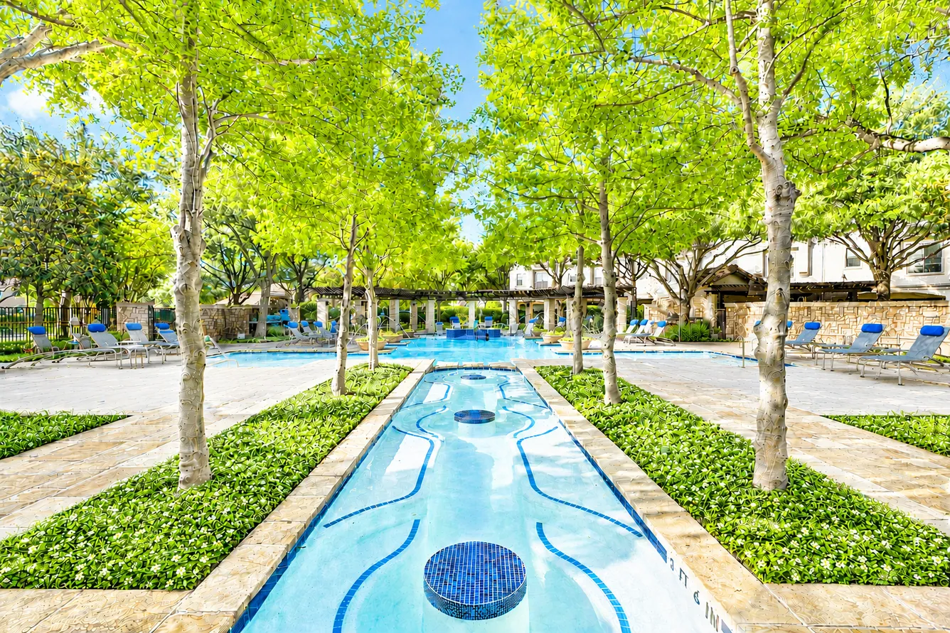La Villita Lakeside and Landings