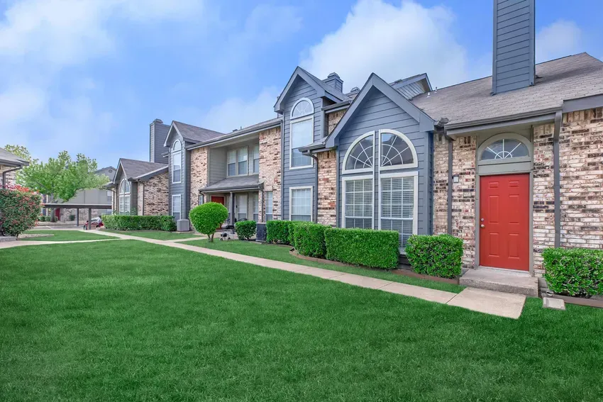 Plano Park Townhomes