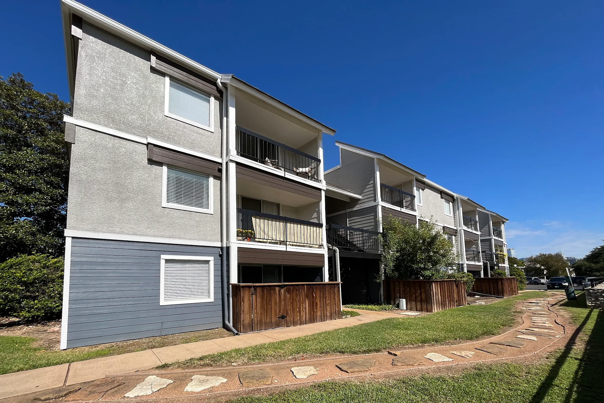 Barton Hills Apartments