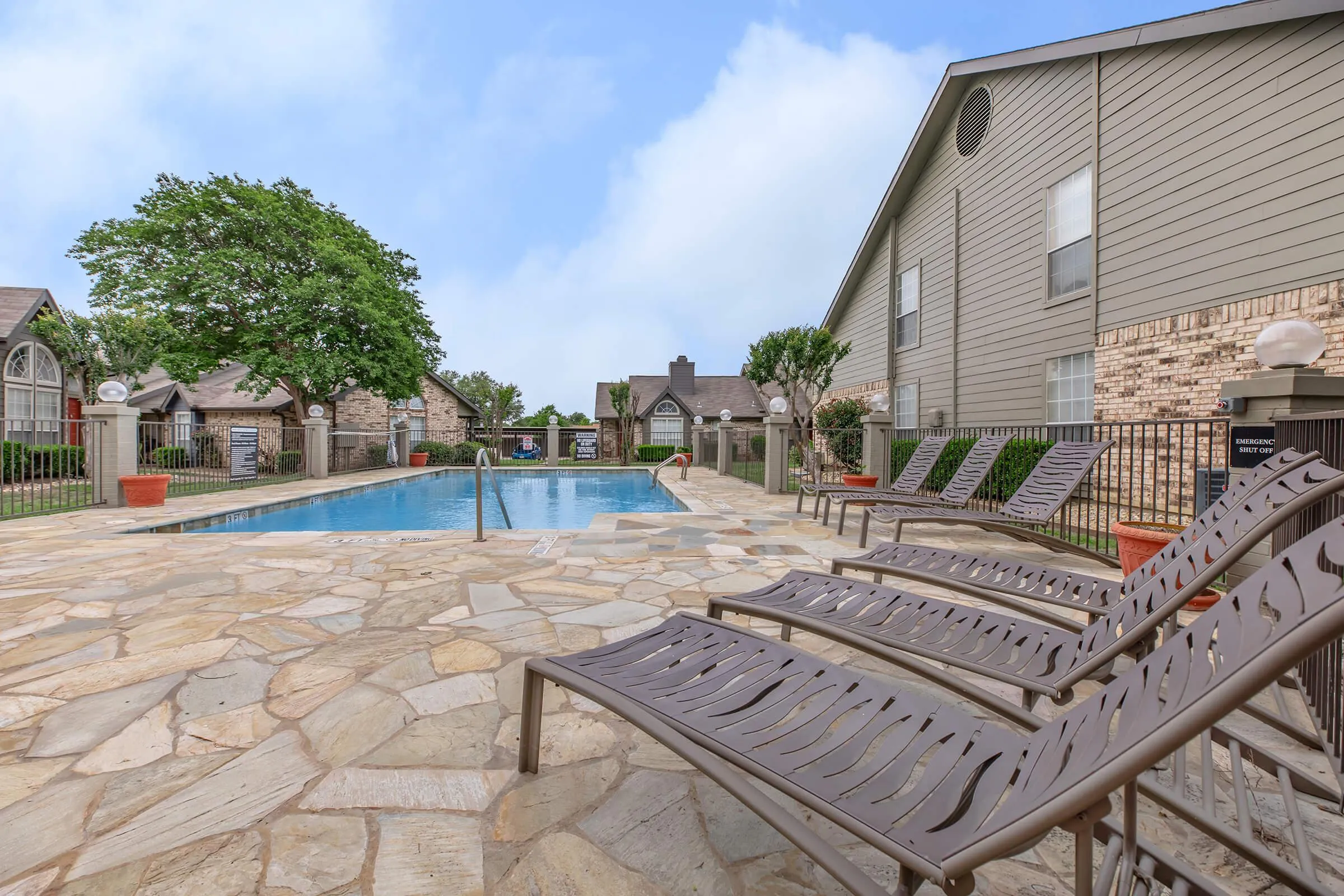 Plano Park Townhomes
