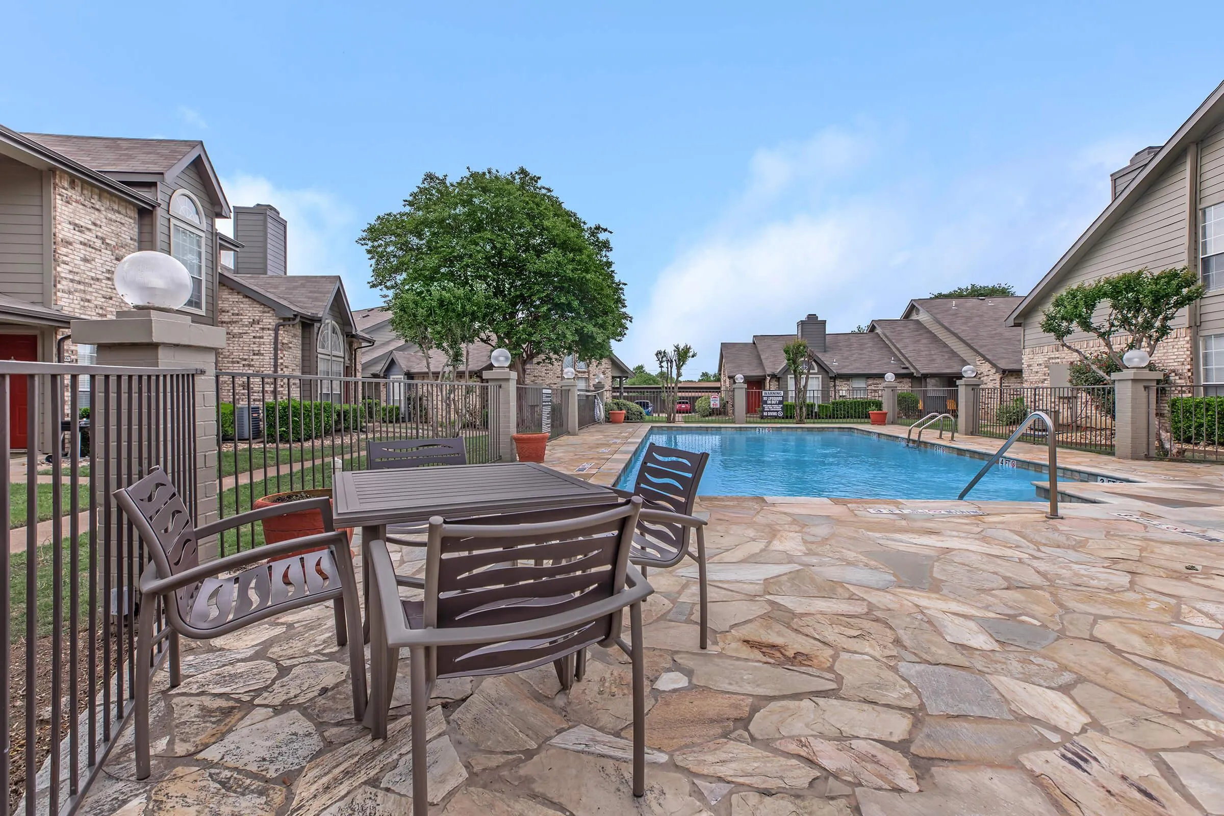 Plano Park Townhomes