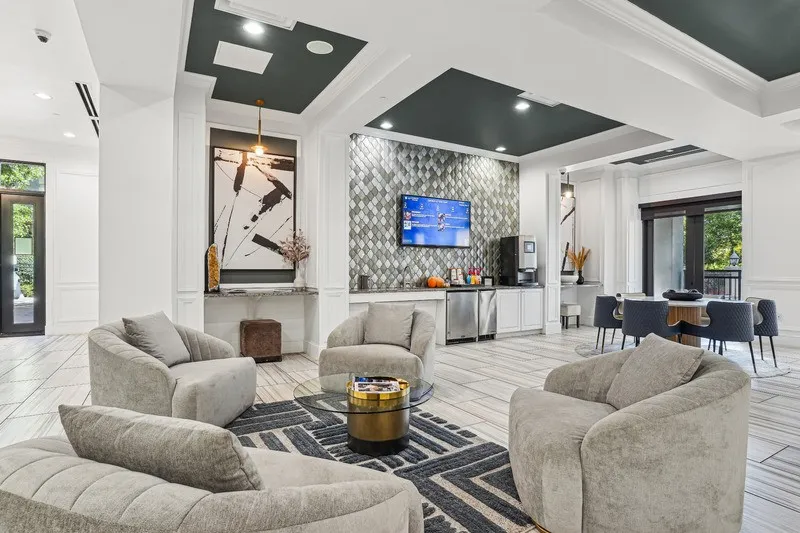 Cantabria at Turtle Creek - Clubroom lounge with armchairs and coffered ceiling