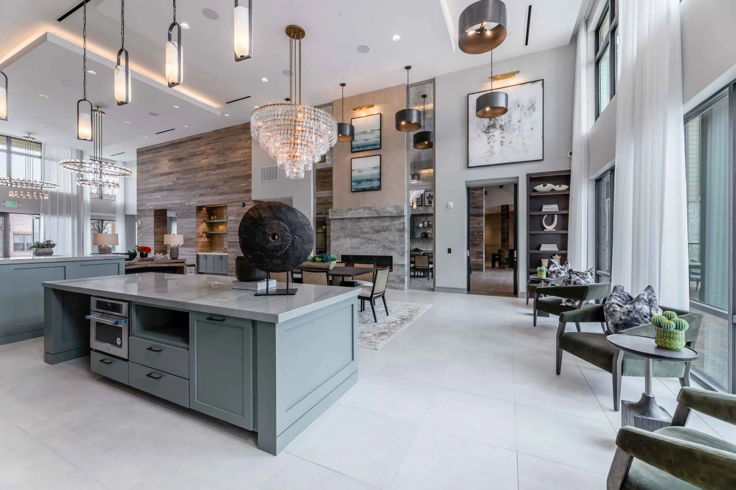 Atlas Crown - Community kitchen and lounge area
