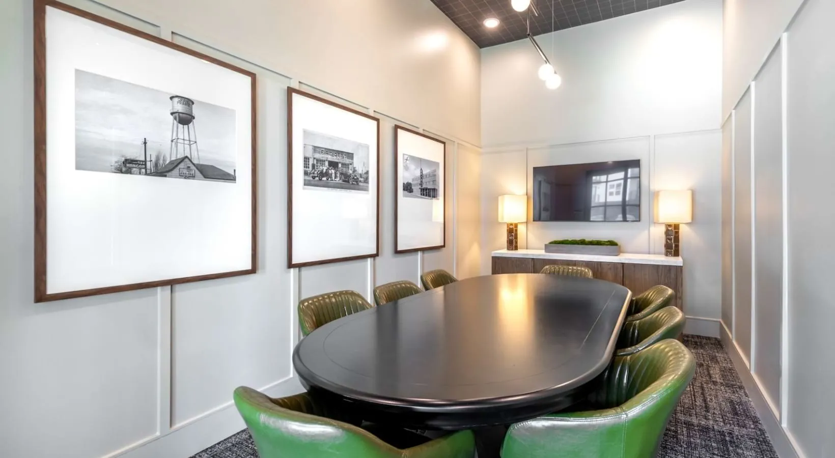 Alpine Village - Private conference room