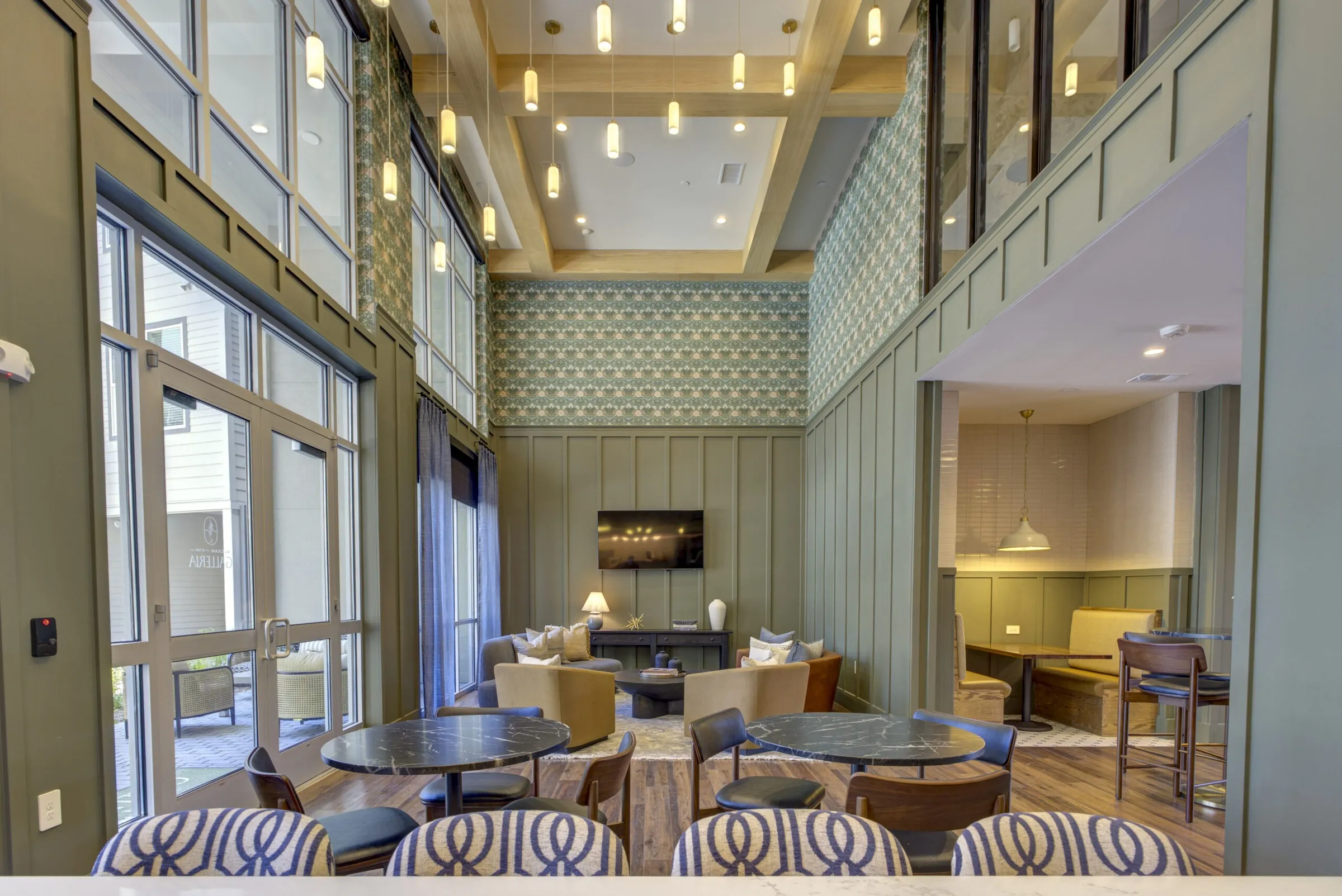 Resident Lounge at Alexan by the Galleria