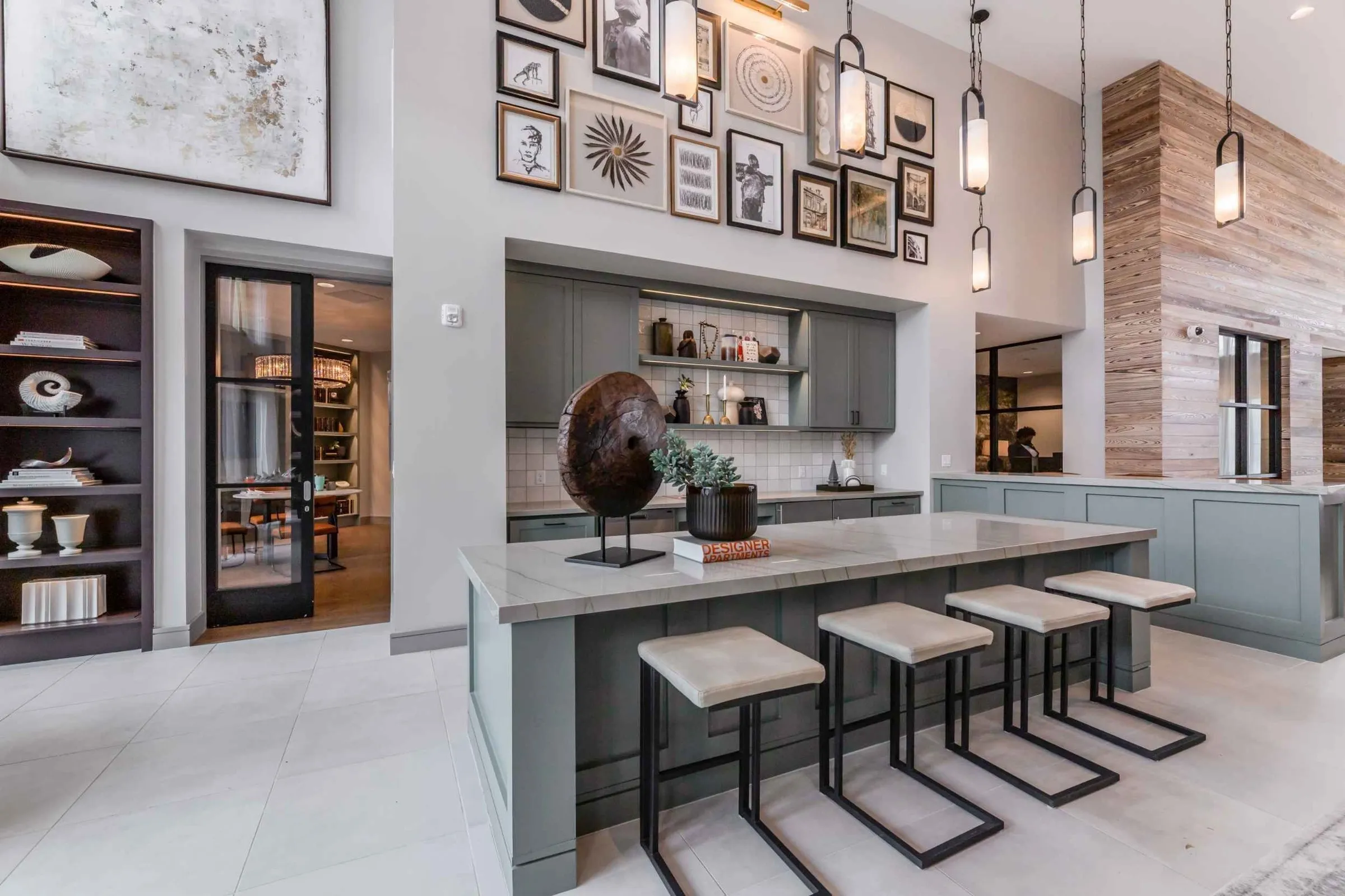 Atlas Crown - Community kitchen with bar seating