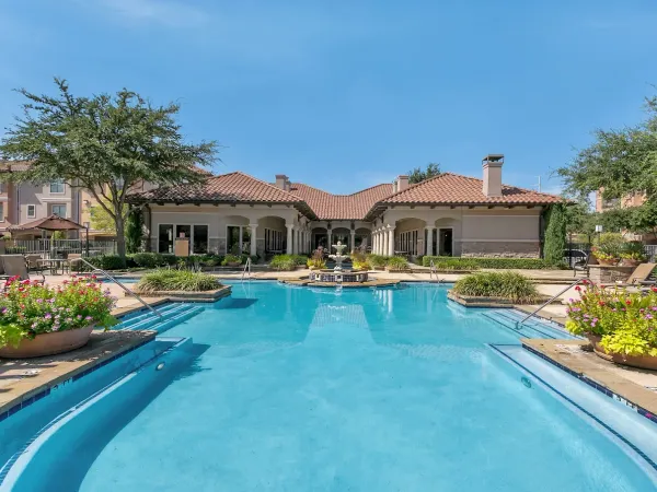 La Villita Lakeside and Landings