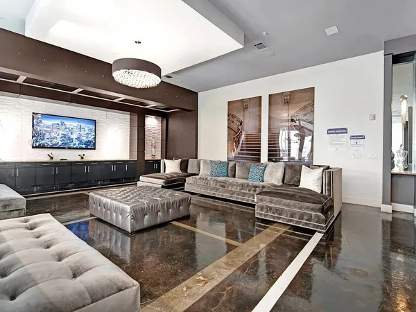 4123 Cedar Springs